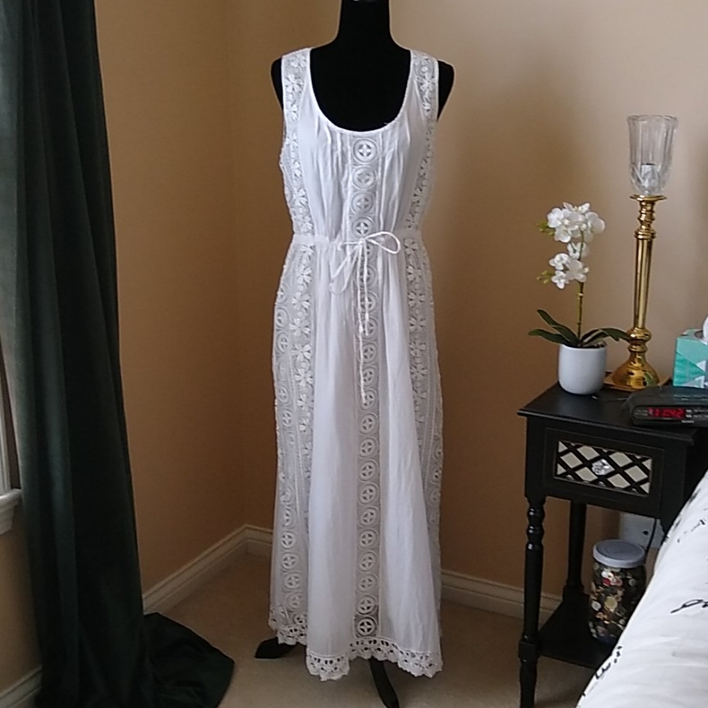 FOREVER 21 Cotton White Lace Maxi Dress Size M